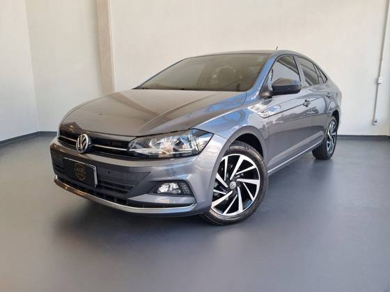 VOLKSWAGEN VIRTUS 1.0 200 TSI HIGHLINE AUTOMÁTICO